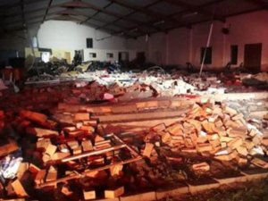 Güney Afrika’da Kilise Duvarı Çöktü: 13 Ölü