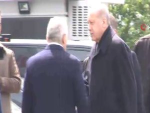 Cumhurbaşkanı Erdoğan Ak Parti İstanbul İl Başkanlığı’na Geldi