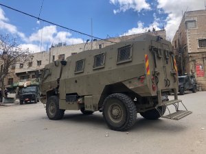 İsrail Güçleri Bayram Kutlamaları İçin El Halil’in Ana Caddesini Filistinlilere Kapattı