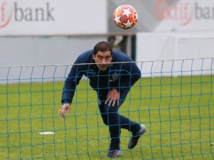 Ünal Karaman Yüzleri Güldürdü