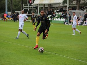 Evkur Yeni Malatyaspor’da Arturo Mina Sevinci