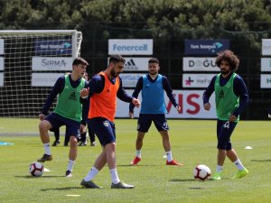 Fenerbahçe’de Trabzonspor Mesaisi Sürdü