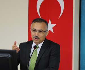 Rize Valisi Kemal Çeber RTEÜ'de Söyleşi Gerçekleştirdi