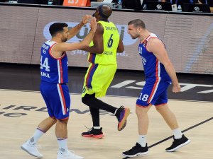Anadolu Efes, 18 Yıl Sonra Final-four İçin Parkede