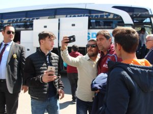 Trabzonspor, Fenerbahçe Maçı İçin İstanbul’a Gitti