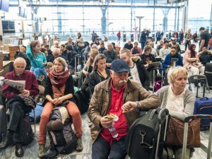 Sas Havayolu Pilotları Greve Gitti