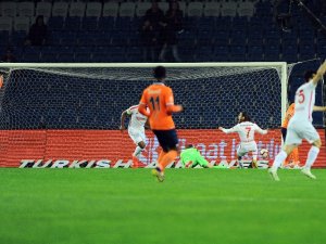 İlk Yarıda Tek Gol Var