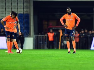 Başakşehir 5 Haftada 10 Puan Kaybetti
