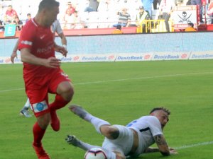 Antalyaspor İle Bb Erzurumspor Puanları Paylaştı
