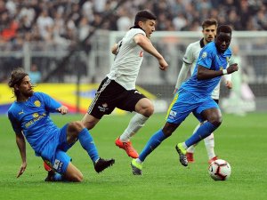 Spor Toto Süper Lig: Beşiktaş: 1 - Mke Ankaragücü: 0 (İlk Yarı)