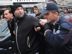 Bekaroğlu'na Tepkiye Ceza