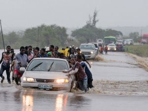 Kasırganın Vurduğu Mozambik Havadan Görüntülendi