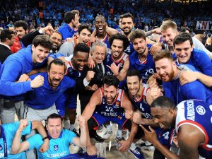 Anadolu Efes, Final-four’u Kutladı