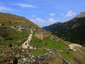 Vadideki Cennet’e Akın Ettiler