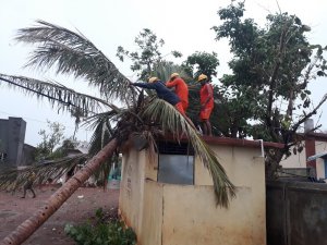 Hindistan’da Fani Kasırgası 2 Can Aldı