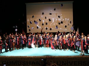 Gümüşhane Üniversitesinde Mezuniyet Ve 11.kuruluş Yıldönümü Coşkusu