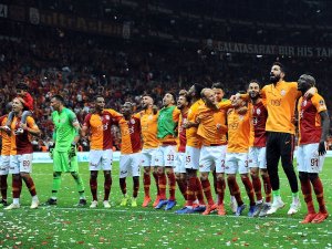 Galatasaray Ligdeki İç Saha Rekorunu Egale Etti