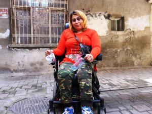 Komşusunun Yaptığı Yanlış İğne Hayatını Kararttı
