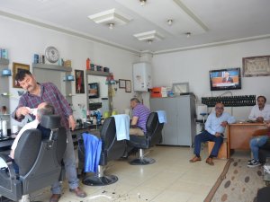 Hijyenik Berber Takdir Topluyor