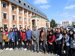 Lise Öğrencilerinden Avrasya’ya Ziyaret