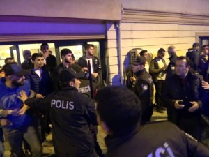 Rehin Aldığı Kız Arkadaşlarını Darp Etti