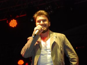 Mustafa Ceceli Konseriyle Mezuniyeti Kutladılar