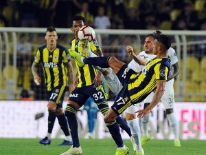 Fenerbahçe Kazandı: Akhisarspor Küme Düştü