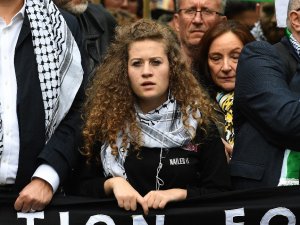 Binlerce Kişi Londra’da Filistin İçin Yürüdü