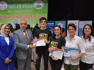 Trabzon’da Liseler Arası Münazara Finali