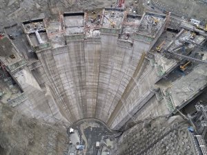 En Yüksekte İlk 100’e Az Kaldı