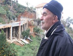 Rizeli'den İlginç Yol Çözümü