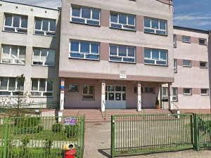 16 Yaşındaki Türk Okulda Bıçaklanarak Öldürüldü