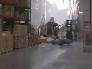 Abd’de F-16 Uçağı Binanın Üzerine Düştü