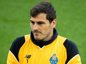 Casillas Futbolu Bıraktı