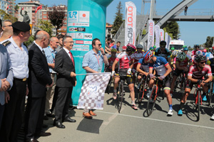 Uluslararası Karadeniz Bisiklet Turu Rize'de Başladı