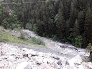 Kayıp Muhabiri Arama Çalışmalarında Suya Kapılan 2 Asker Şehit Oldu