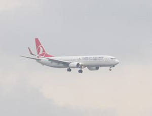 Trabzon'da sis nedeniyle bazı uçak seferleri iptal edildi