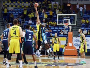Fenerbahçe Beko Seride 1-0 Öne Geçti