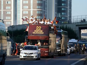 Galatasaray’da Kupa Töreni Başladı