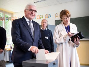 Almanya, Ap’nin Seçimi İçin Sandık Başında