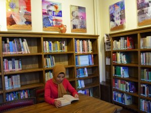 Bu Kütüphanede Yüzlerce Trabzonlu Yazarın Eserleri Bulunuyor