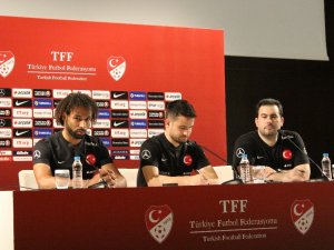 "Umut Ve Işık Veren Bir Takım Var"