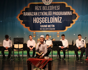 Rize'de Kur'an Ziyafeti ve İlahi Dinletisi Programı Düzenlendi