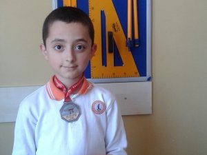 Kanguru 2019 Matematik Türkiye Birincisi Trabzon’dan