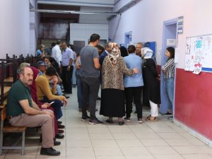Yusufeli’nde Oy Kullanma İşlemi Başladı