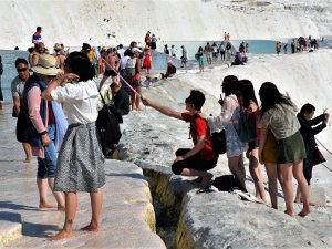Bayram Tatilinde Pamukkale’de Otellerin Tamamı Doldu