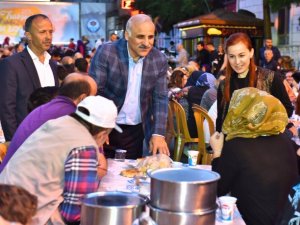 Son İlçe İftarını Ata Yurdu Çaykara’da Yaptı