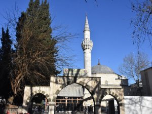 Süleymaniye Camii Tarihi Dokusuyla Öne Çıkıyor