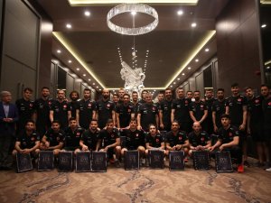 A Milli Futbol Takımı Bayramlaştı