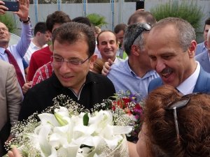 İmamoğlu’na Memleketi Trabzon’da Coşkulu Karşılama